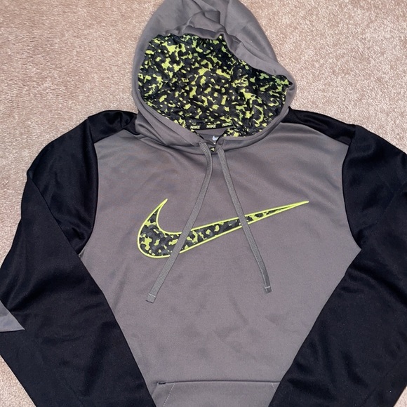 Nike Therma Fit Hoodie - Picture 2 of 4